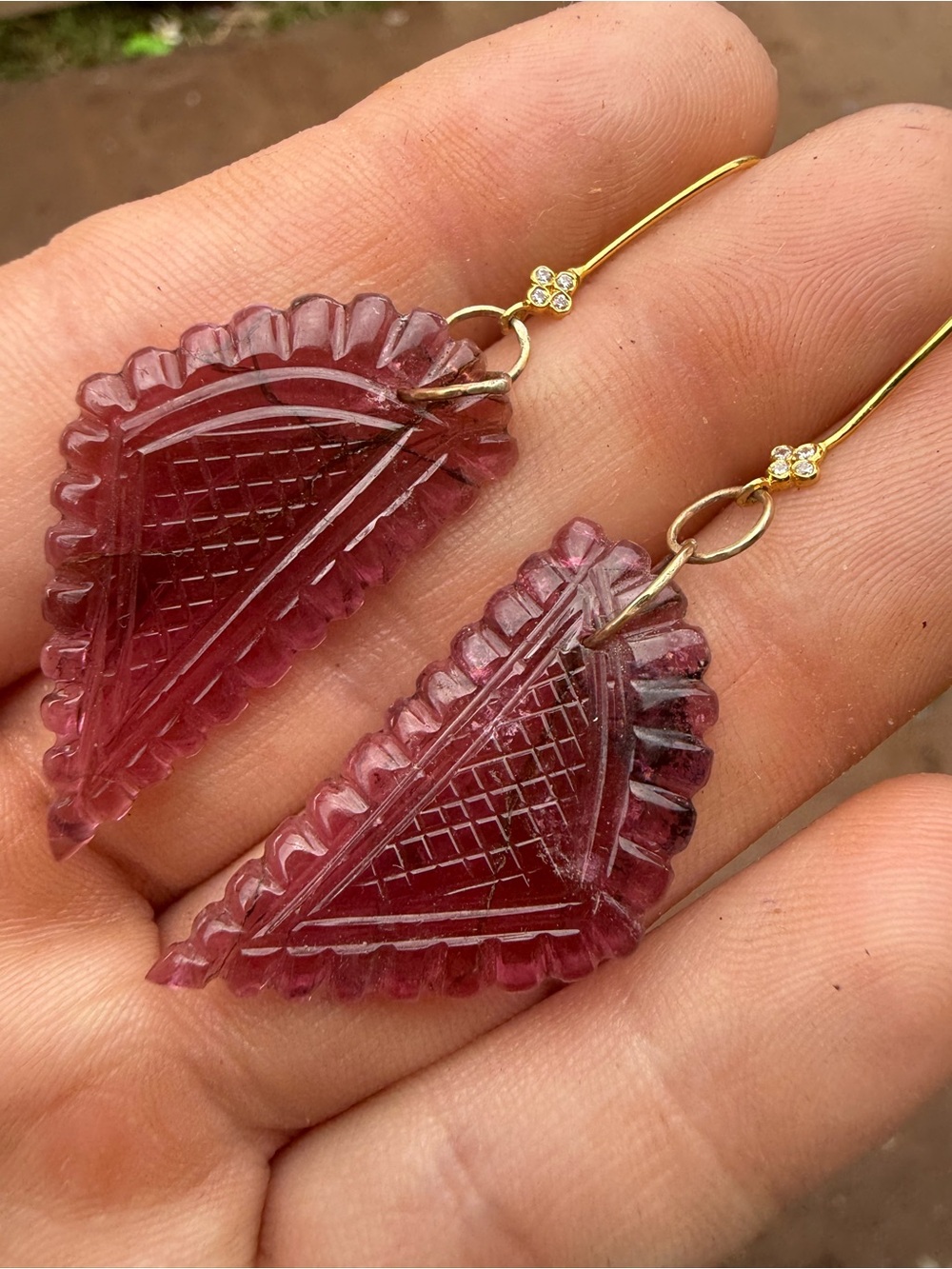 25.80ctw solid 14k gold genuine hand carved tourmaline/ diamond earrings - Picture 15 of 16